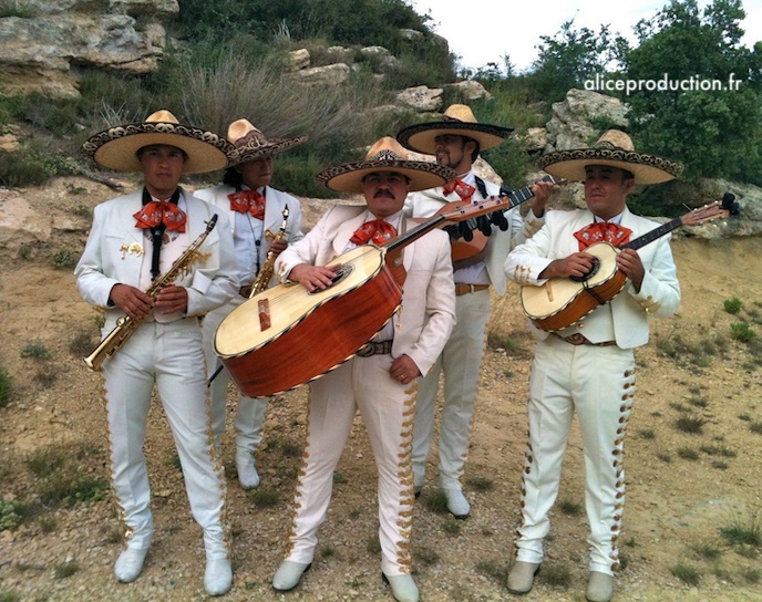 Mariachis blanc